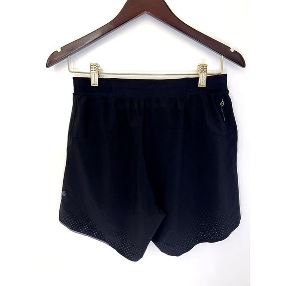 Lululemon Outpacer Short 6" Size M EUC. Black Mens - Picture 4 of 6
